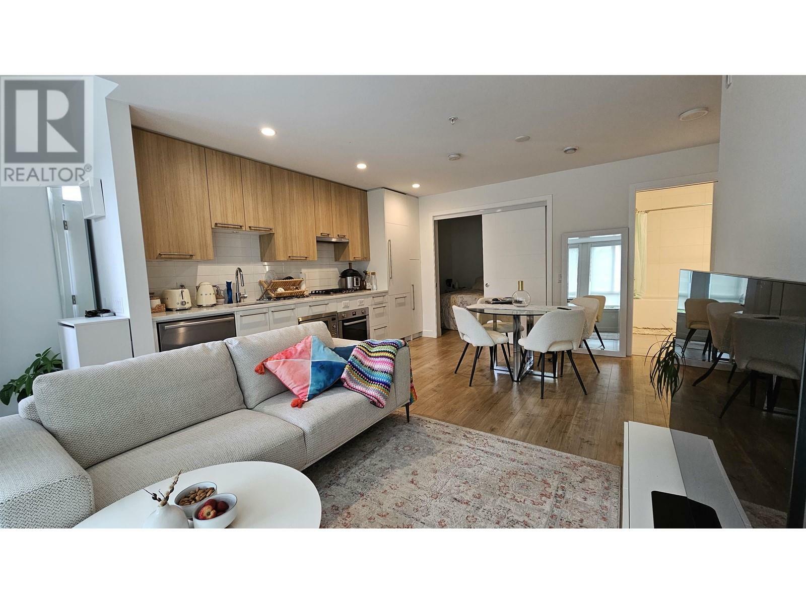 Property Photo:  2035 Glenaire Drive 122  BC V2P 1Y2 