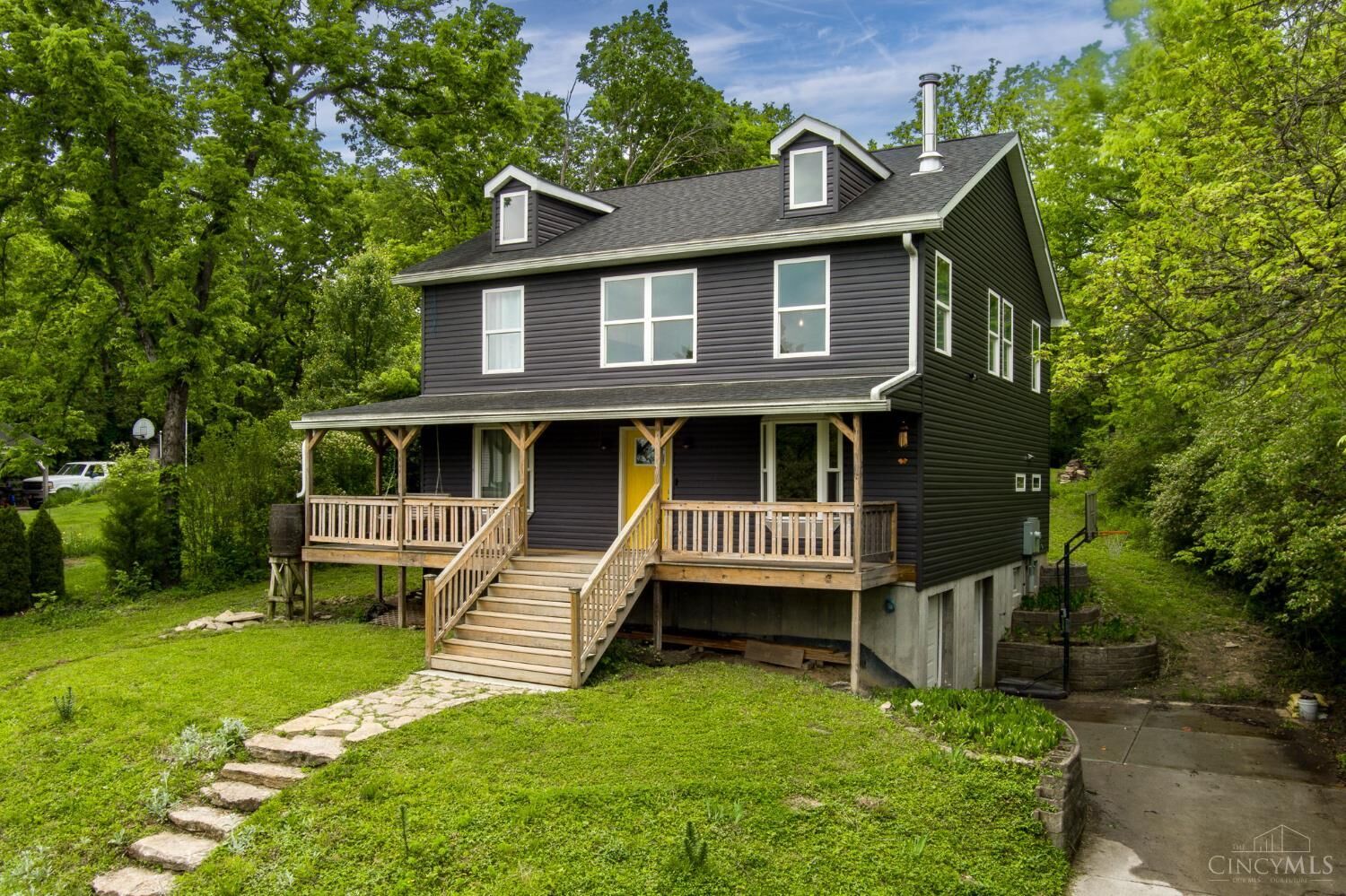 Property Photo: 1803 Resor Road OH 45014