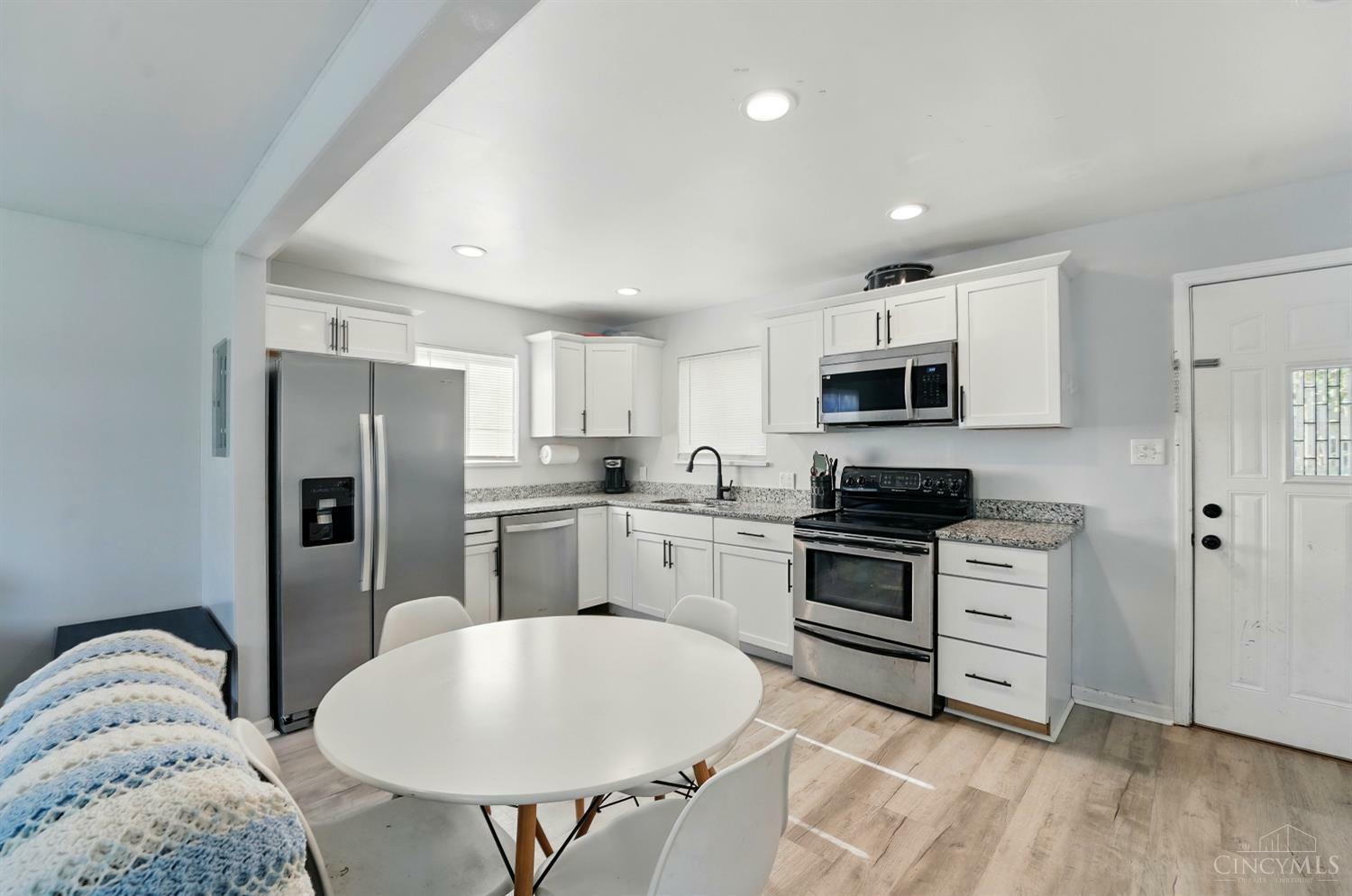 Property Photo: 3329 Shadyview Road OH 45439