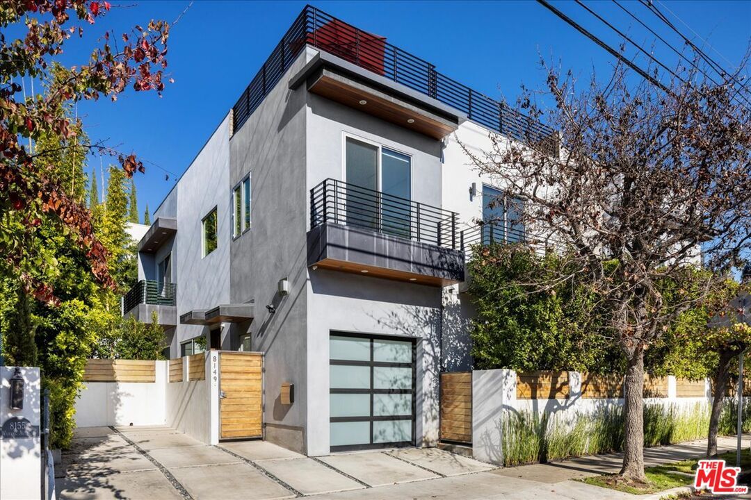 Property Photo:  8149 Waring Ave  CA 90046 