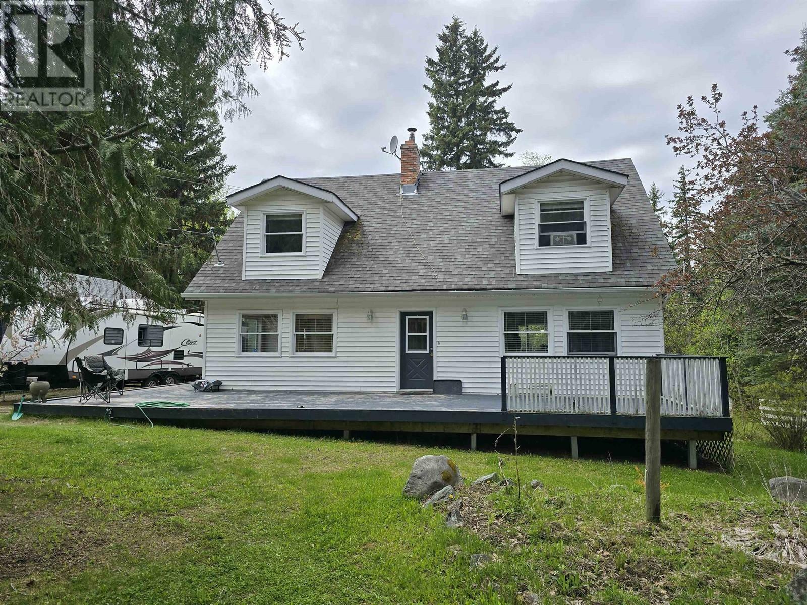Photo de la propriété: 3957 Caravelle Road BC V2J 6V3