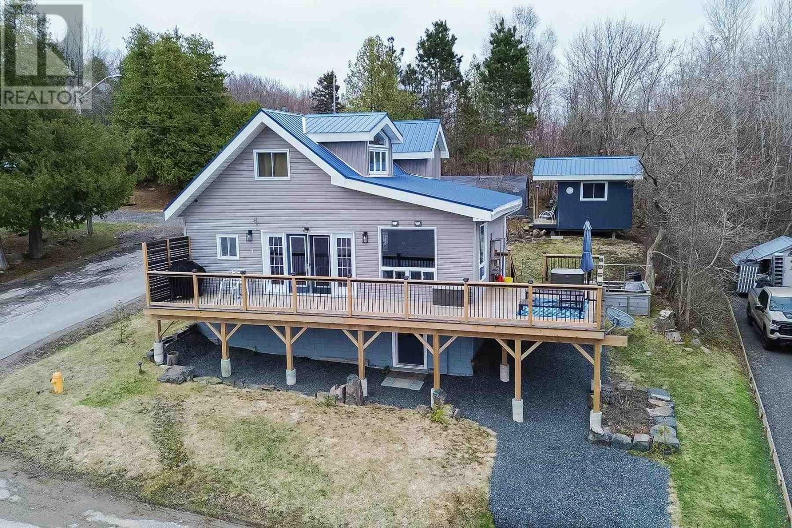 Photo de la propriété: 2233 Hilton Rd ON P0R 1G0