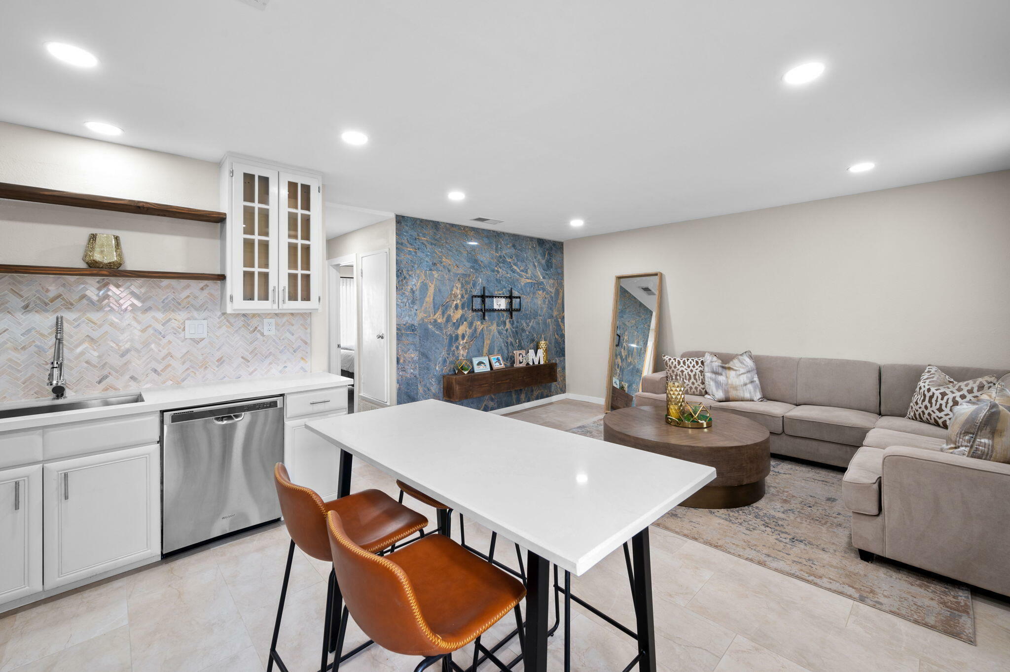 Property Photo: 82567 Avenue 48 60 CA 92201