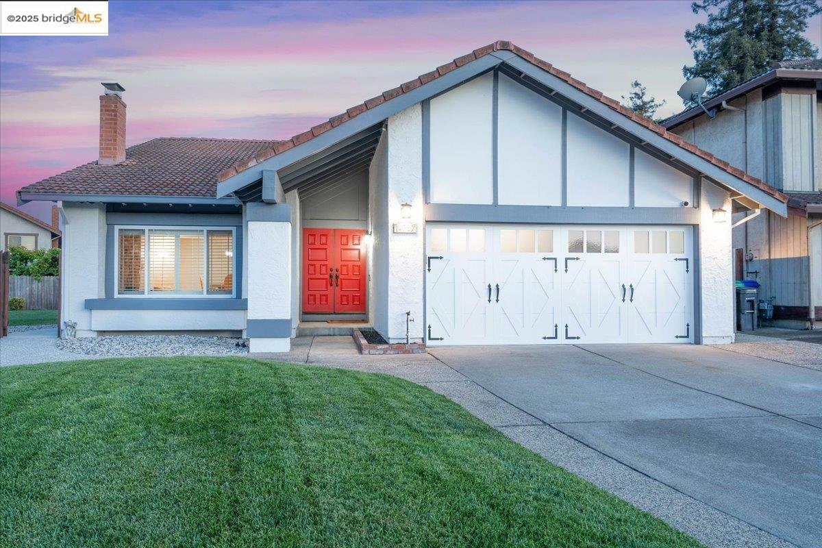 Property Photo: 14787 Oleander St CA 94578