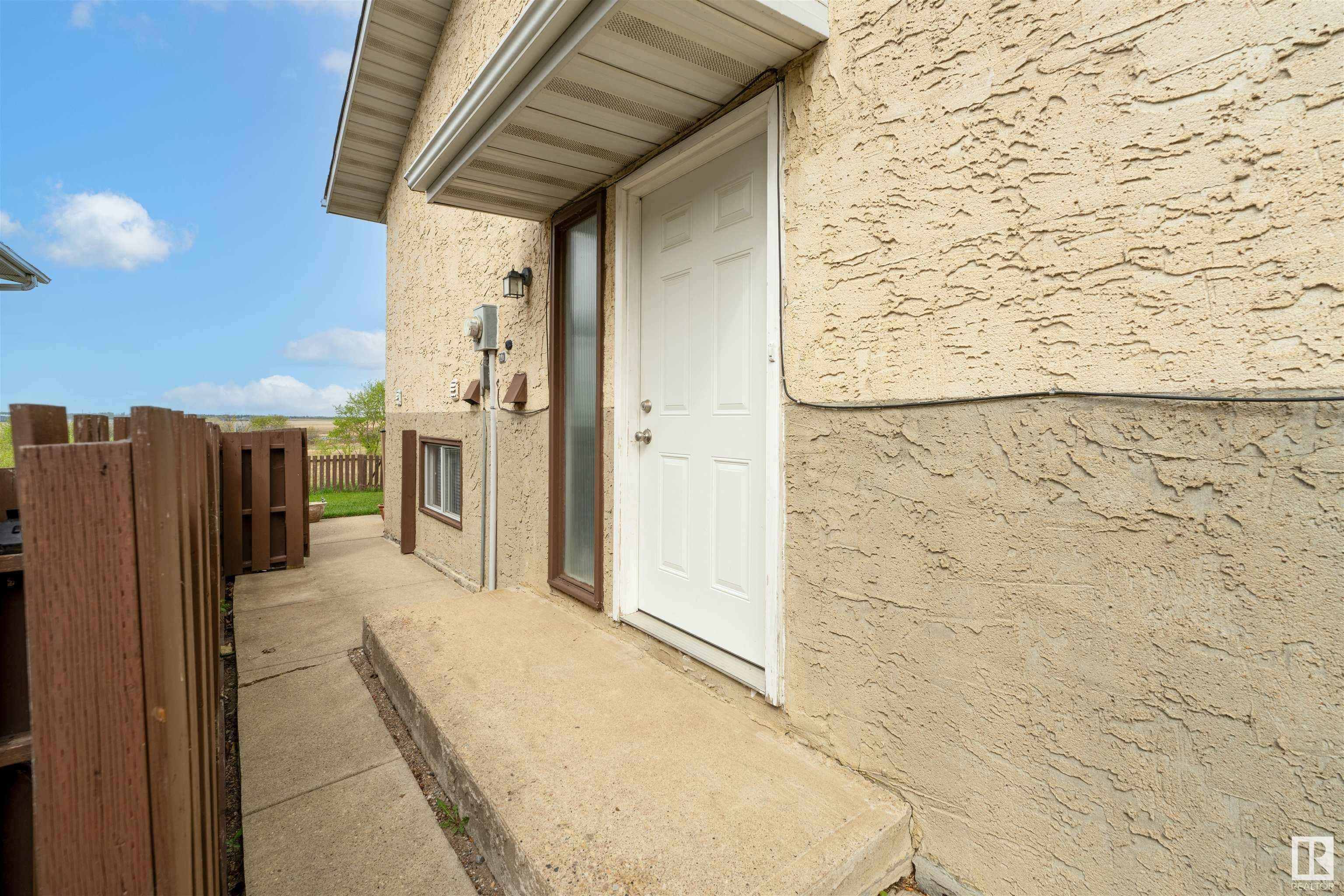 Photo de la propriété: 4708 56 Avenue AB T0B 0S0