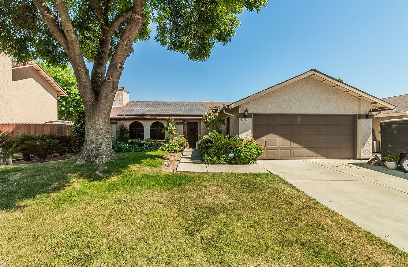 3732 W Garland Avenue  Fresno CA 93722 photo