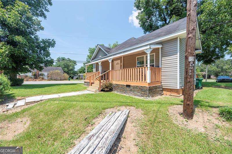 Property Photo: 823 Cooper Drive NE GA 39842