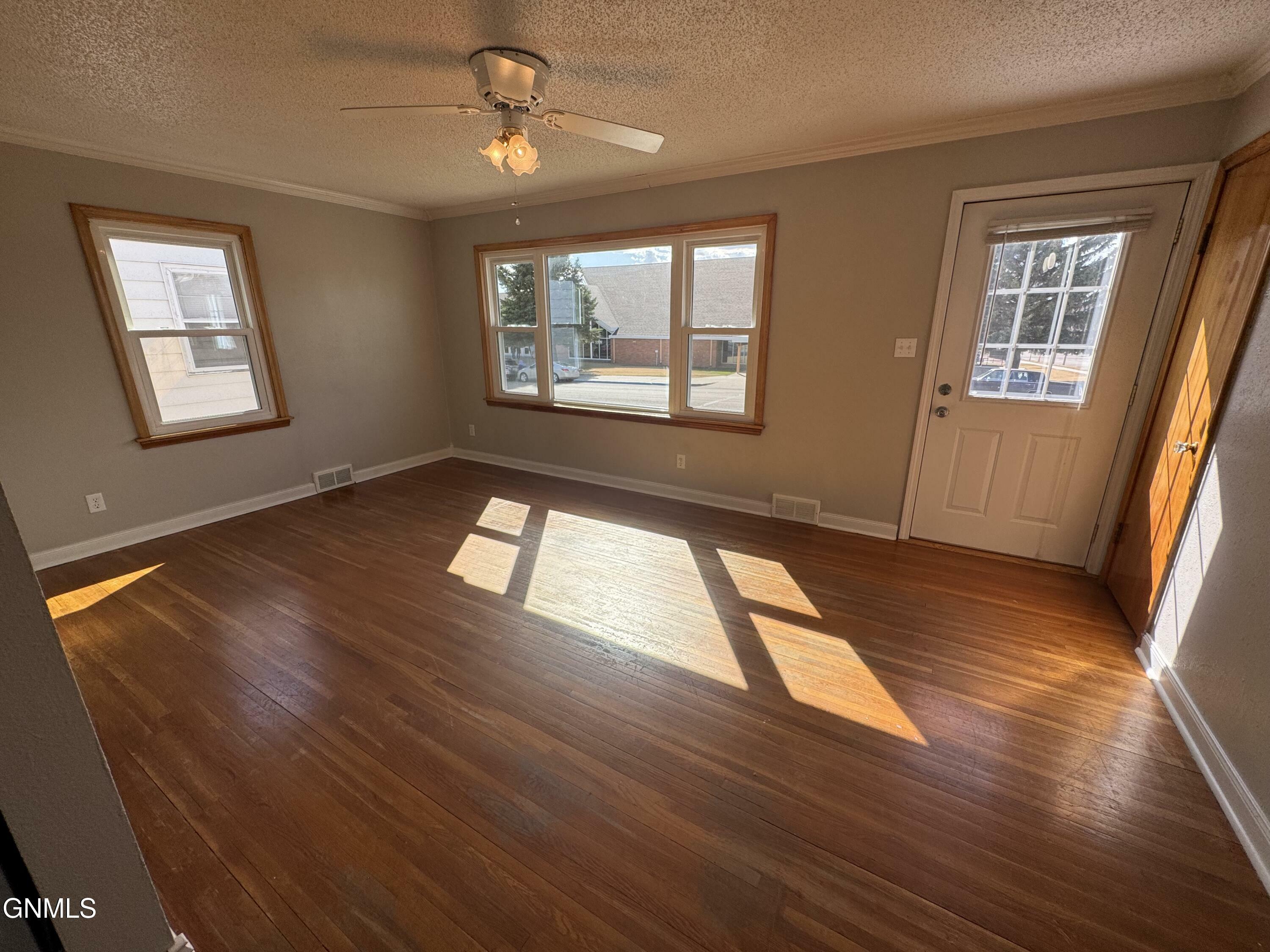 Property Photo: 1329 N 14th Street ND 58501