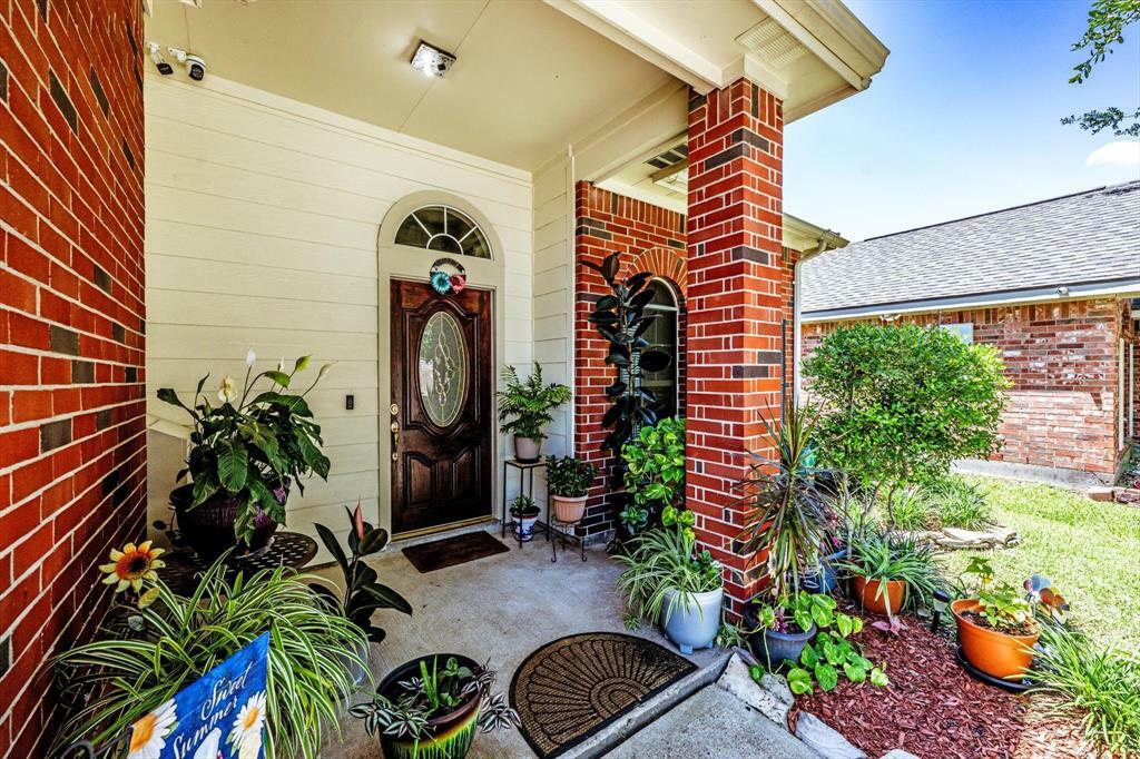 Property Photo: 13507 Beech Ridge Lane TX 77083