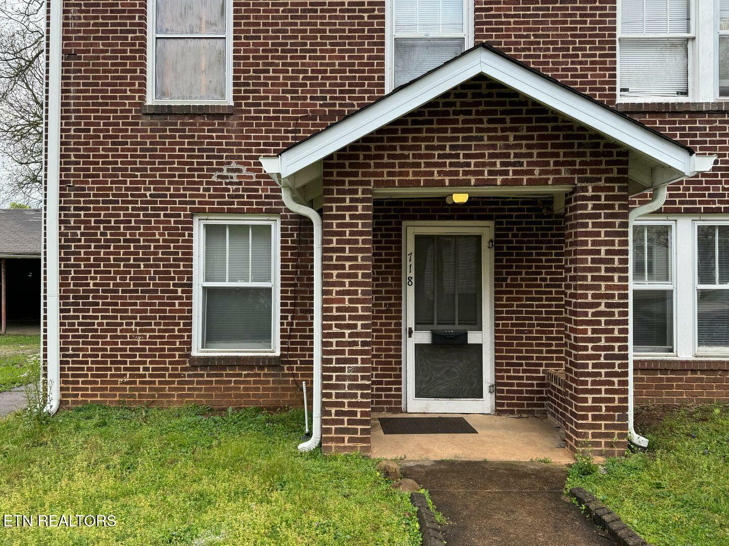 Property Photo: 718 Clark St TN 37803