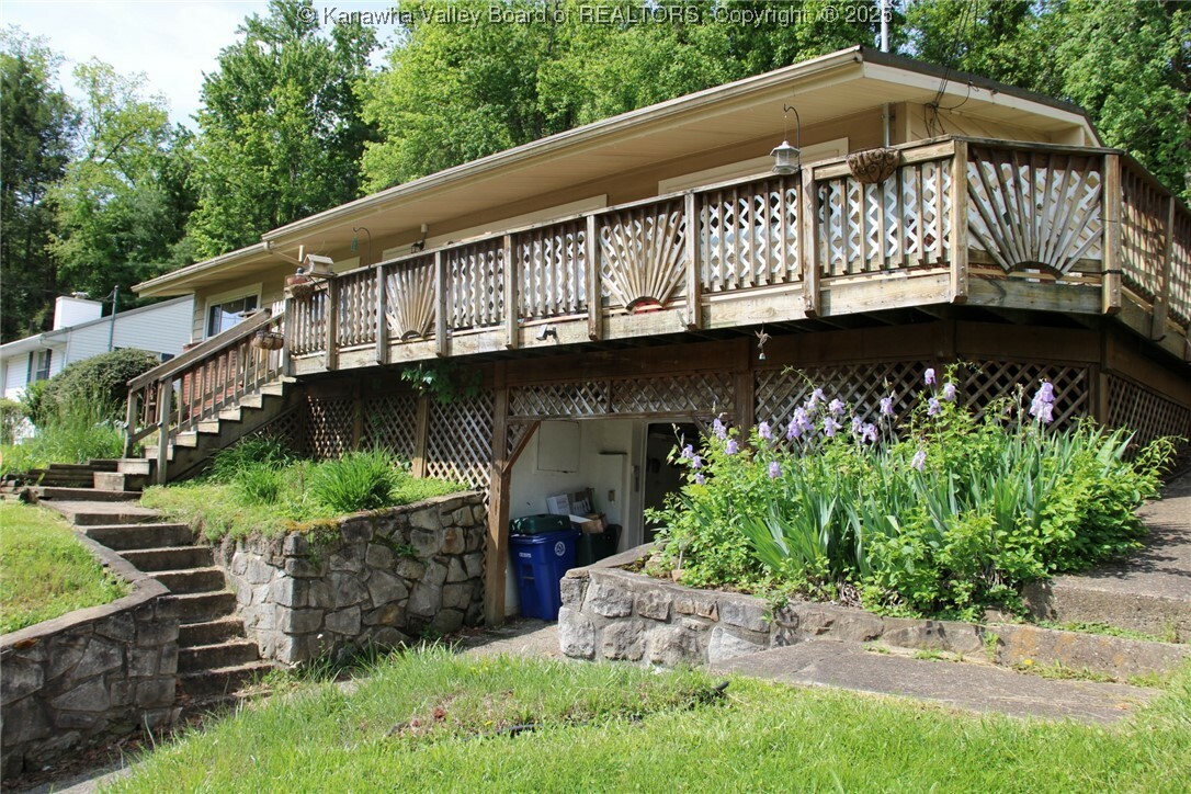 Property Photo: 1741 Huber Road WV 25314