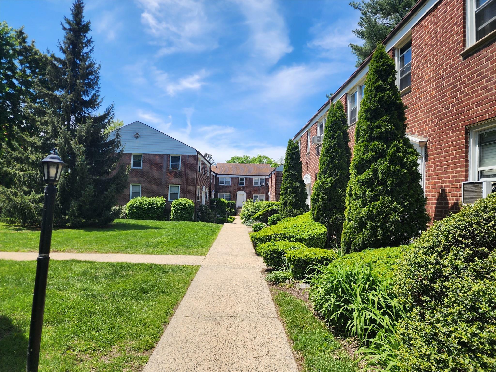 Property Photo: 79 N Broadway H NY 10603