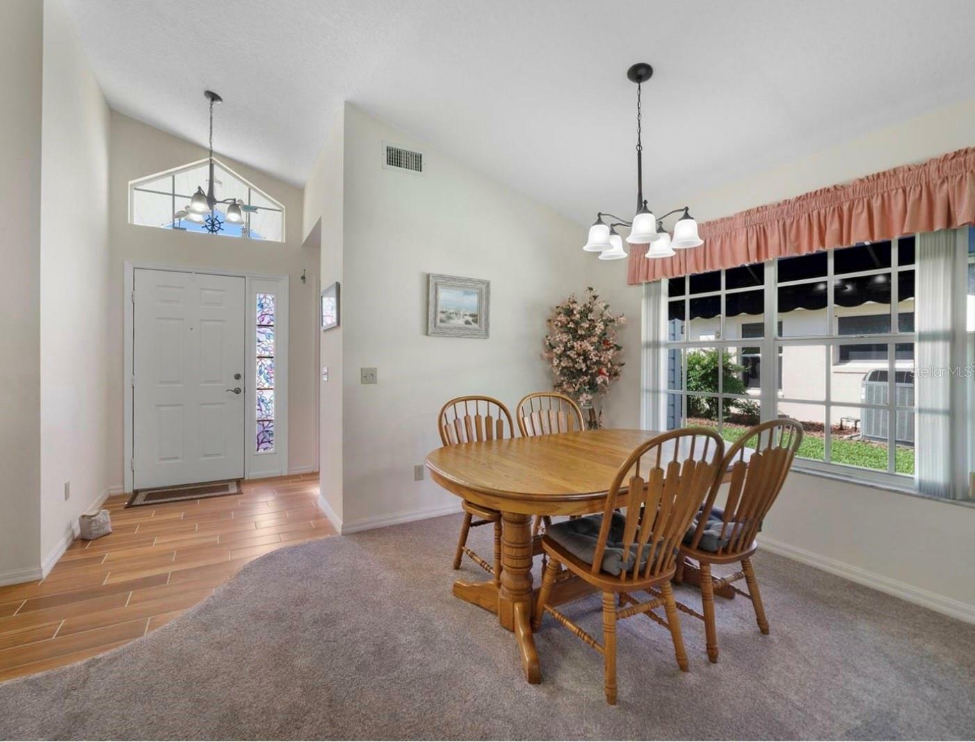 Property Photo: 239 Juniper Way FL 32778