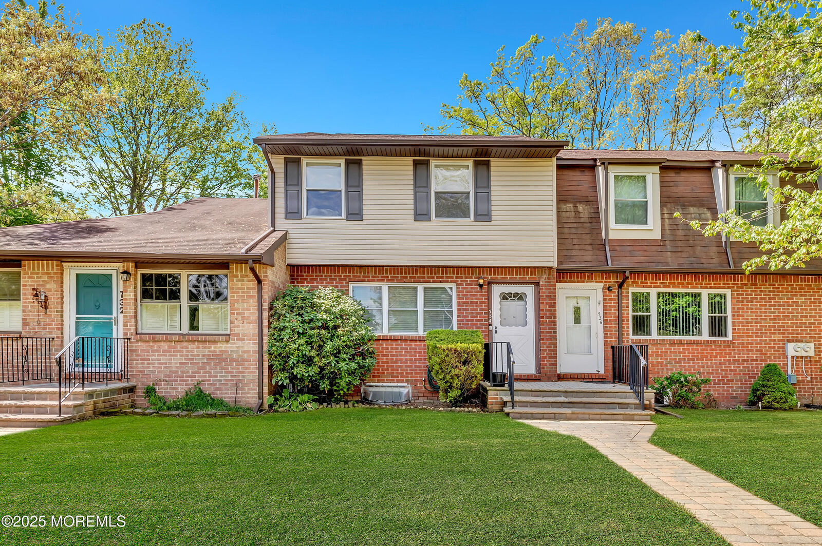 Property Photo:  734 Kevin Court  NJ 08724 