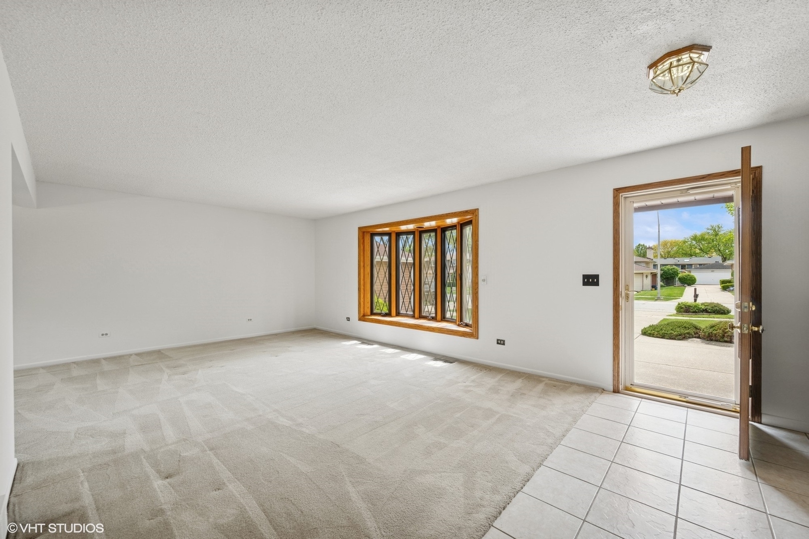 Property Photo: 1300 Byron Avenue IL 60101