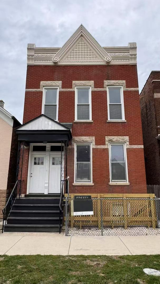 Property Photo: 3621 S Winchester Avenue IL 60609