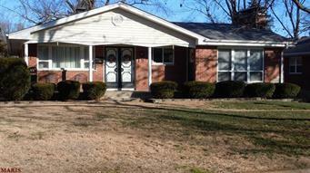 Property Photo: 729 Kirkshire Drive MO 63122