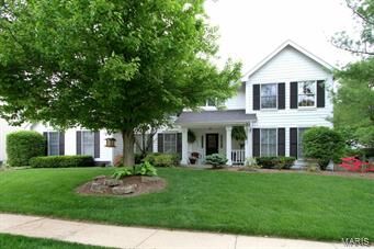 Property Photo: 1818 York Ridge Court MO 63017