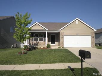 Property Photo:  407 Red Coat Trail  MO 63366 