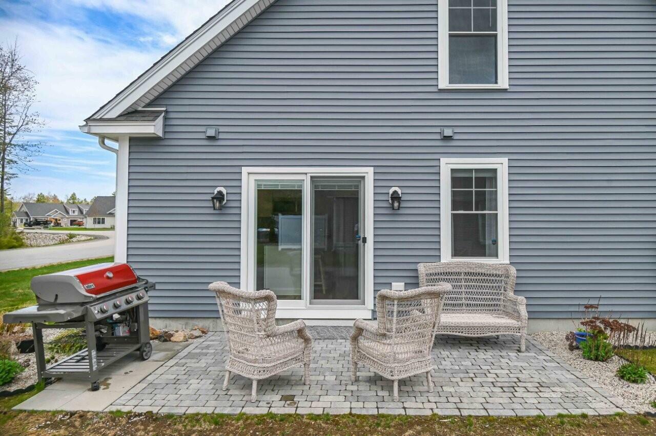 Property Photo: 10 Haley'S Court 22 ME 04090