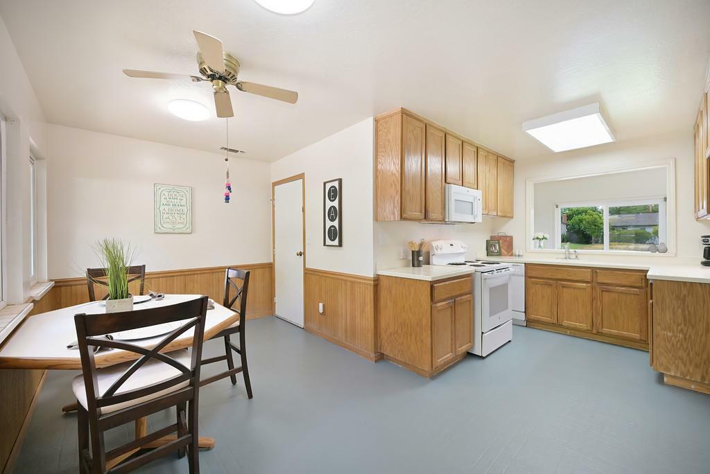 Property Photo: 5609 Rapid Court CA 95841