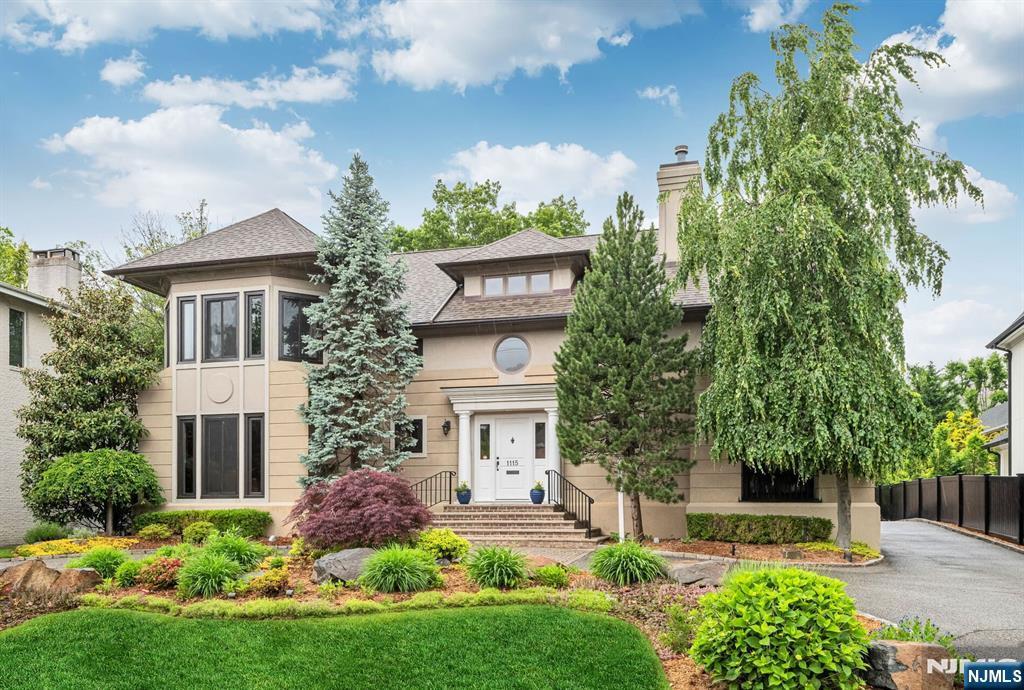 1115 Buckingham Road  Fort Lee NJ 07024 photo