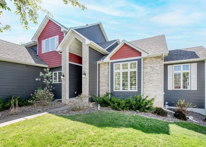 4532 Alicia Drive  Eagan MN 55077 photo
