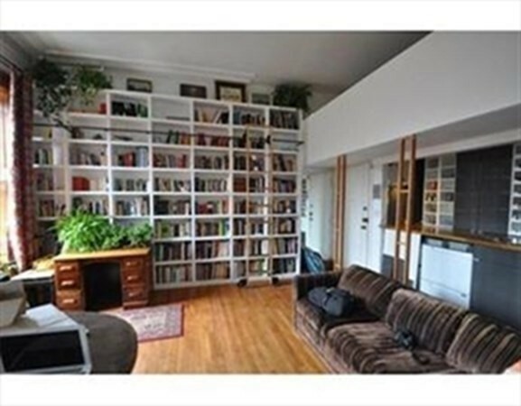 Property Photo: 228 Beacon St 4A MA 02116
