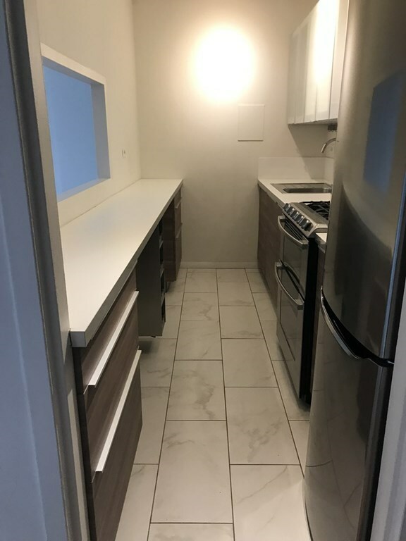 Property Photo: 6 Whittier Place 6F MA 02114