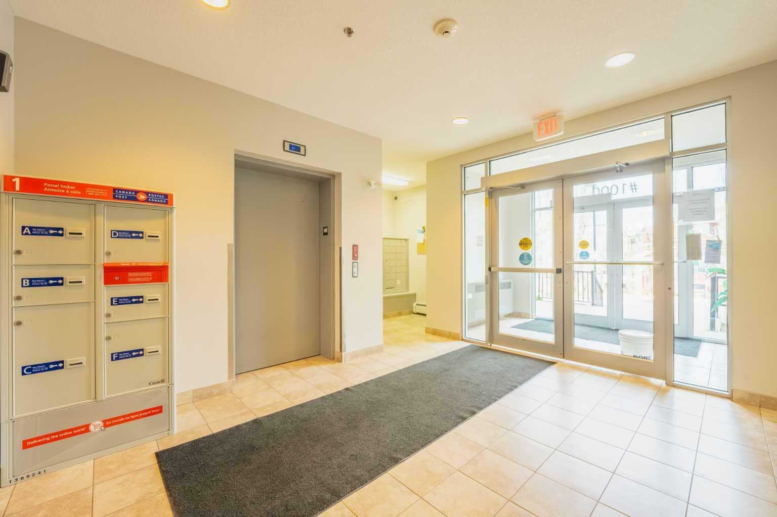 Property Photo: 1540 Sherwood Boulevard NW 1210 AB T3R 0K5