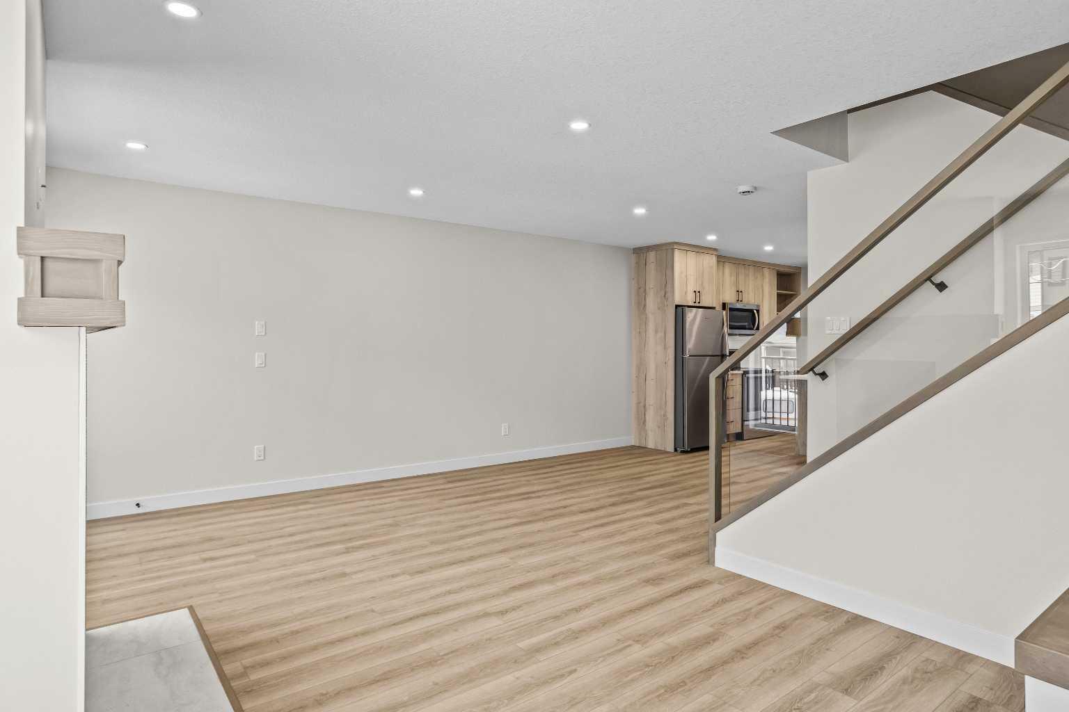 Property Photo:  1330 1st Avenue 114  AB T1W 1M4 