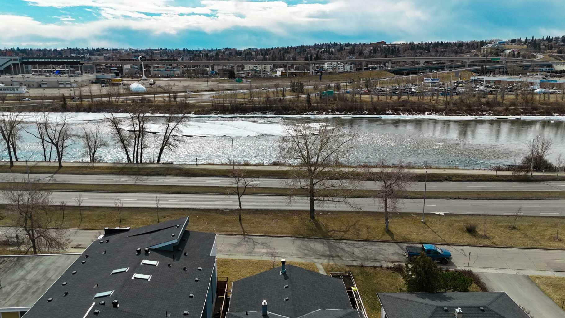 Property Photo: 1914 Westmount Boulevard NW AB T2N 3G8