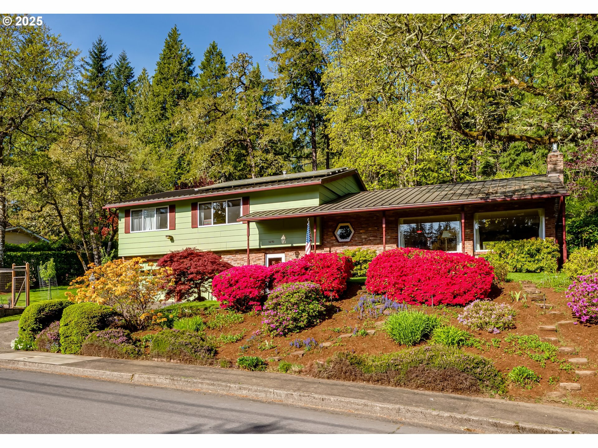 3290 Fillmore St  Eugene OR 97405 photo