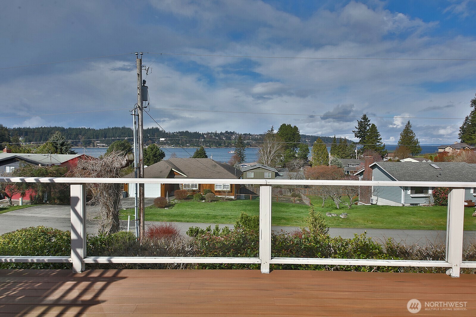 1672  Dorsey Drive  Freeland WA 98249 photo