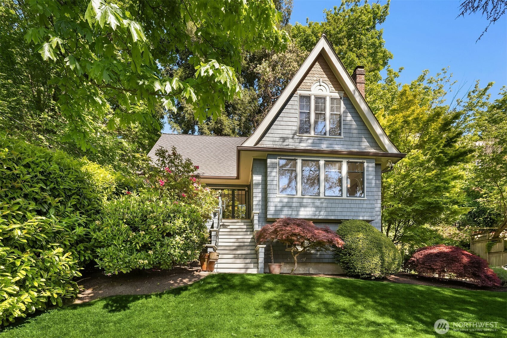1618  Lakeview Boulevard E  Seattle WA 98102 photo
