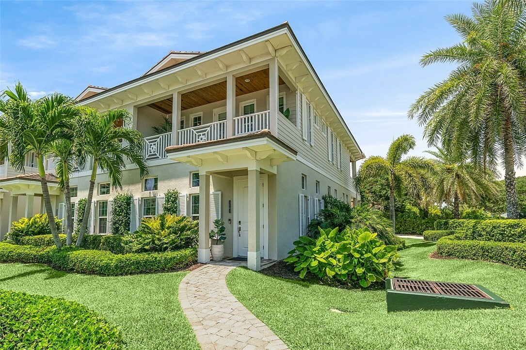 Property Photo: 3581 Ocean Drive FL 32963