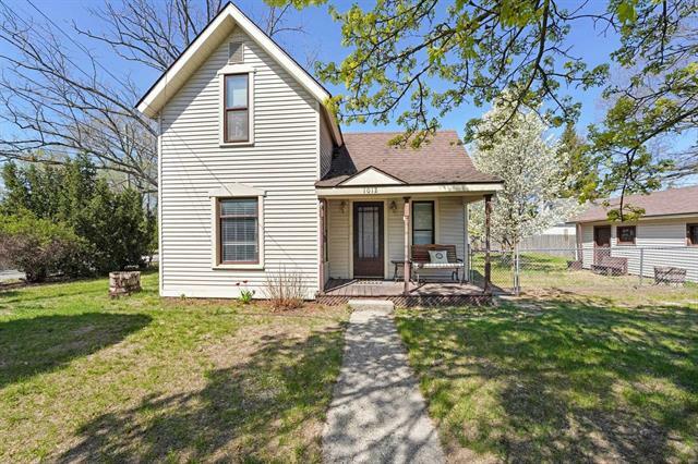 Property Photo:  1012 Locust Street  MI 49684 