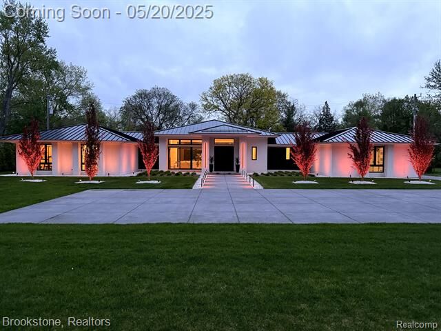 4144 Rouge Circle Drive  Troy MI 48098 photo