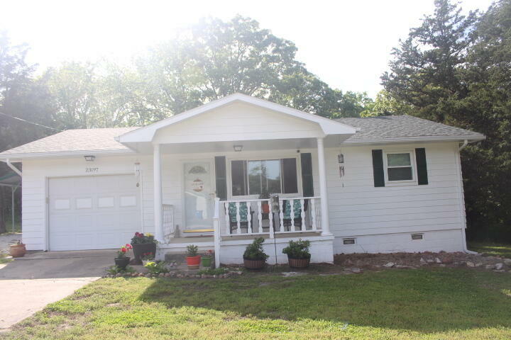 Property Photo: 23197 Oakwood Circle MO 65668