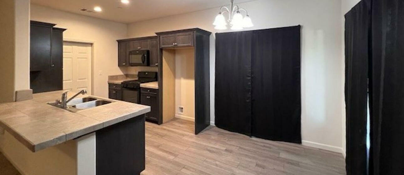 Property Photo: 30763 Bellwood Road CA 93277