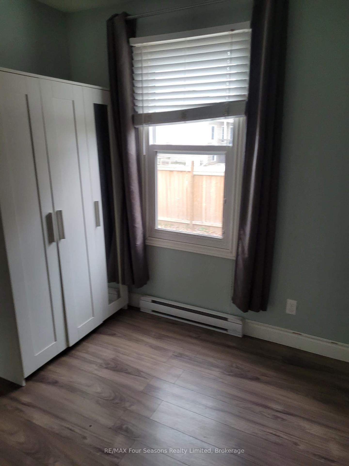 Property Photo: 557 Catherine Street ON N0H 2C1