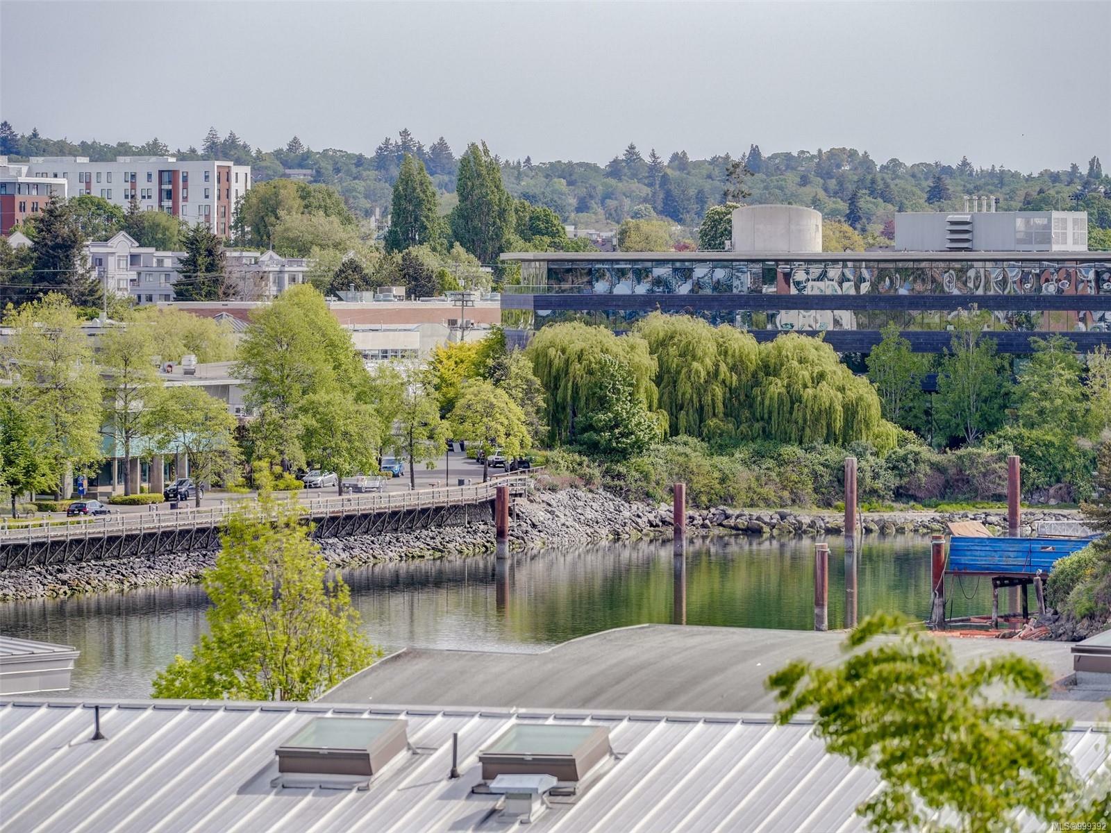Property Photo: 797 Tyee Rd 411 BC V9A 7R4