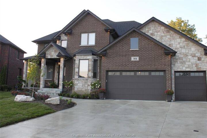 96 Bloomington Way  Chatham ON N7L 0H2 photo