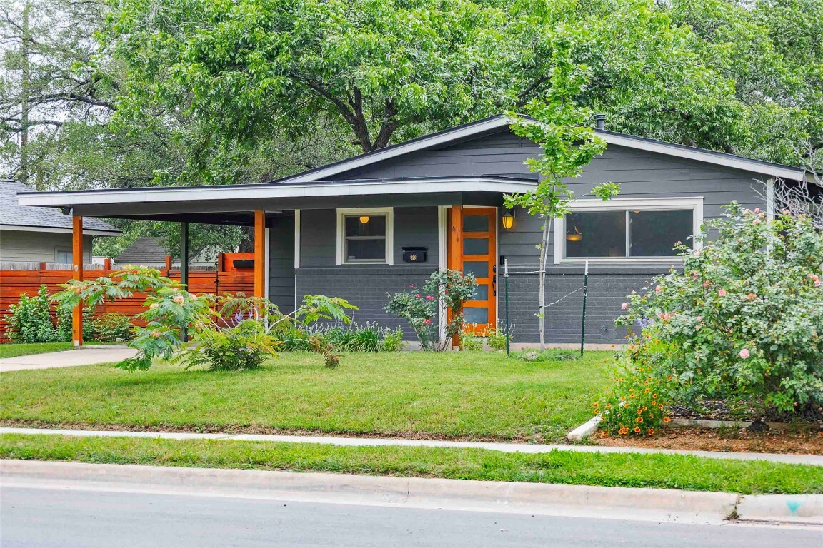 Property Photo: 8313 Burrell Drive TX 78757