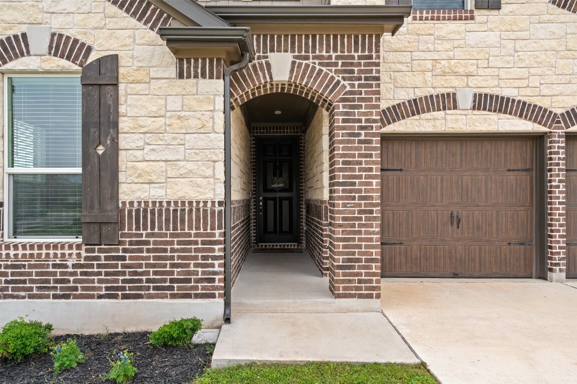 Property Photo: 270 Johnny Cake Drive TX 78640