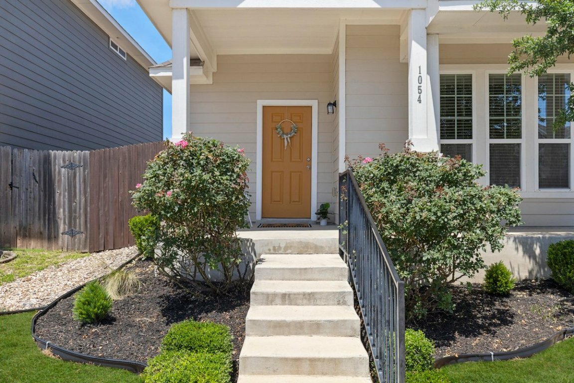 Property Photo: 1054 Sand Post Place TX 78666