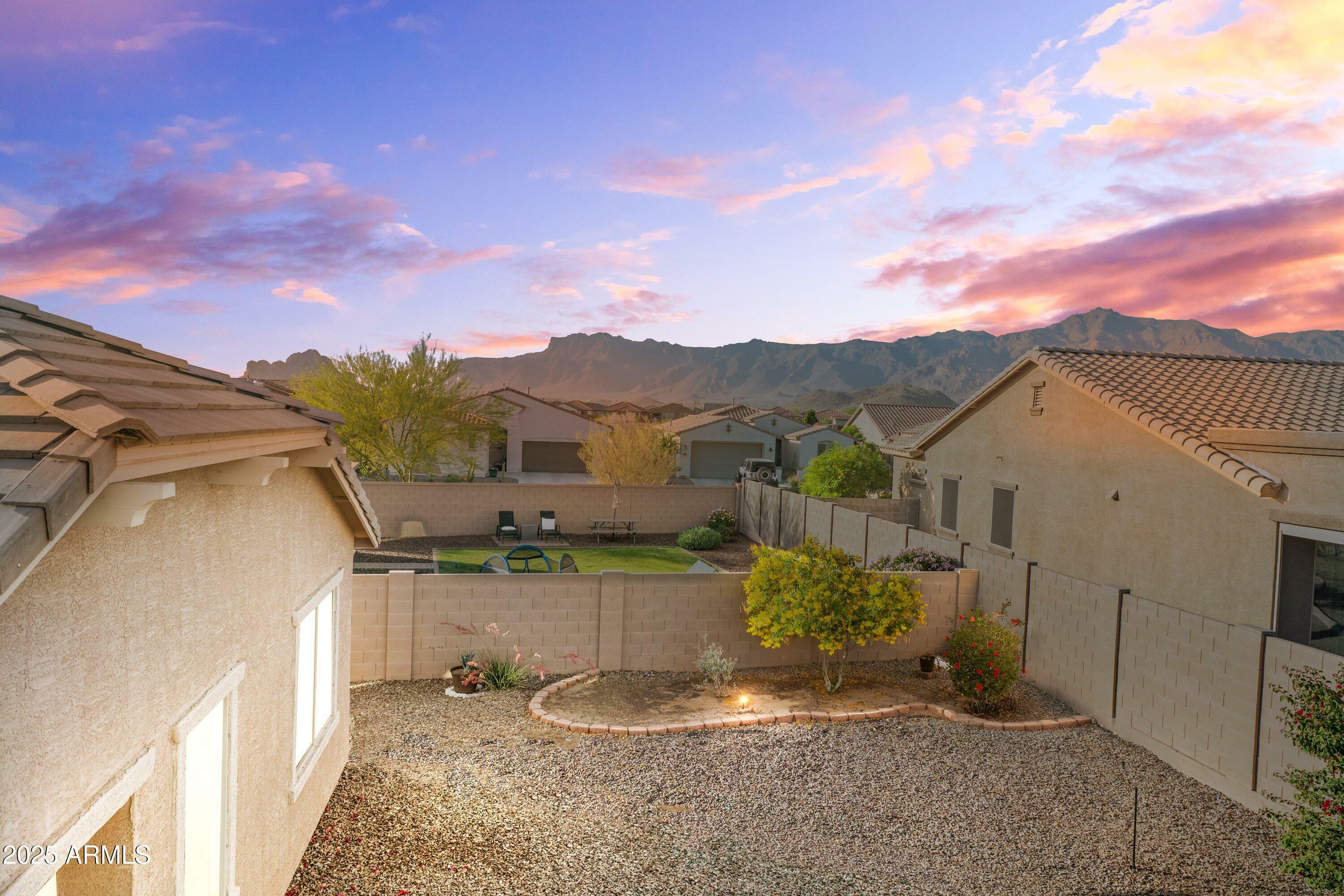 Property Photo: 7577 S Towel Creek Drive AZ 85118