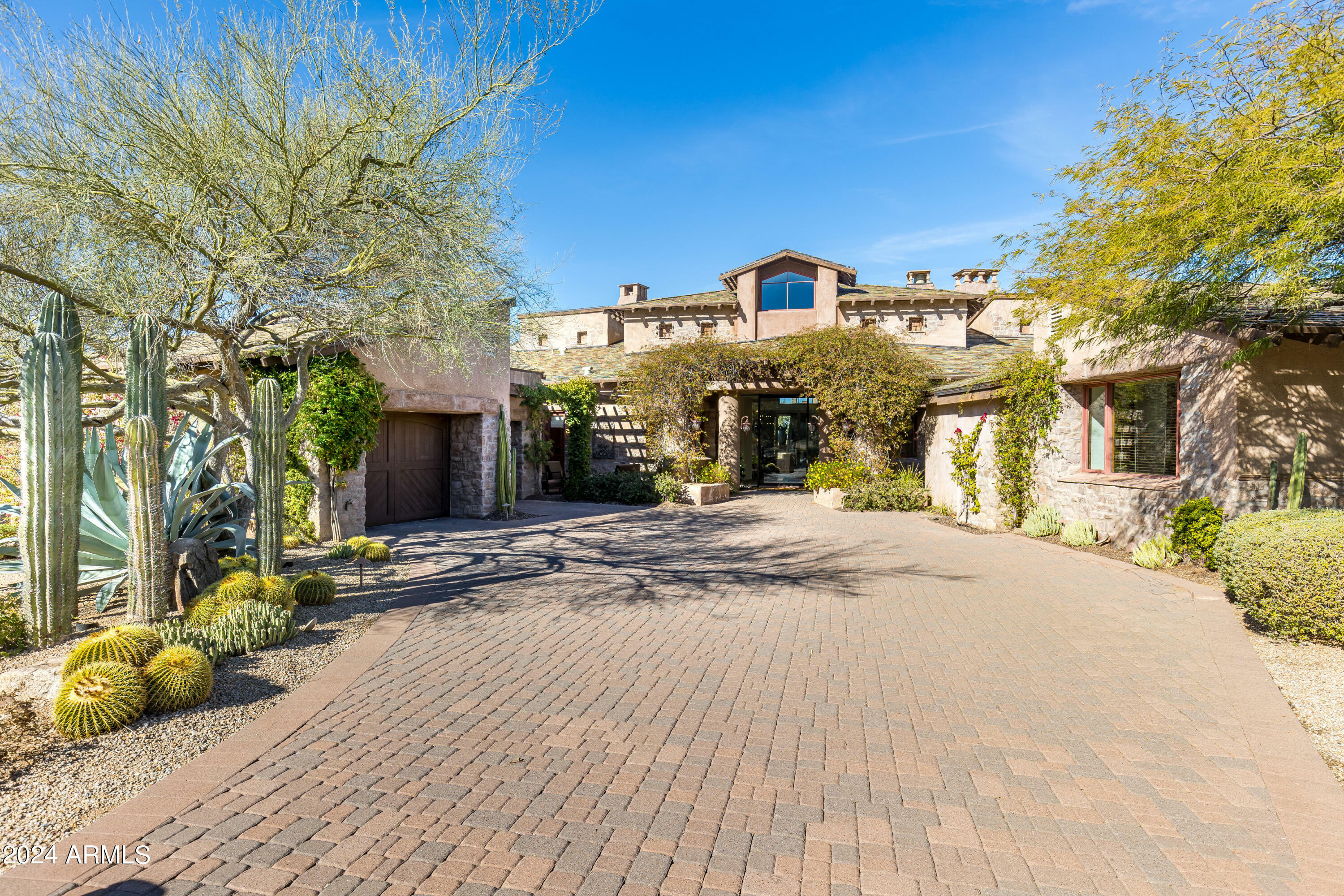 Property Photo: 10010 E Blue Sky Drive AZ 85262