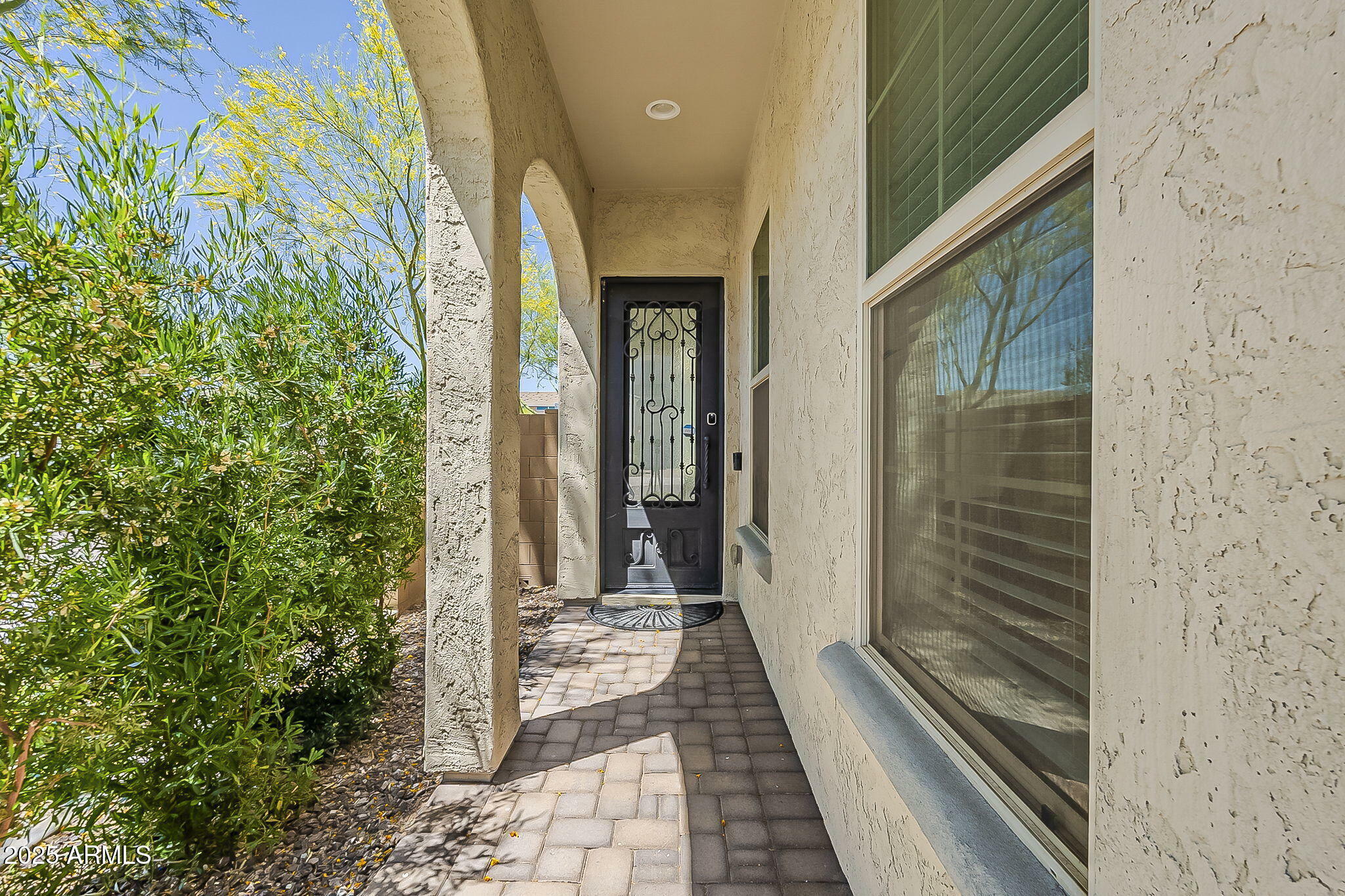 Property Photo: 3310 E Los Gatos Drive AZ 85050