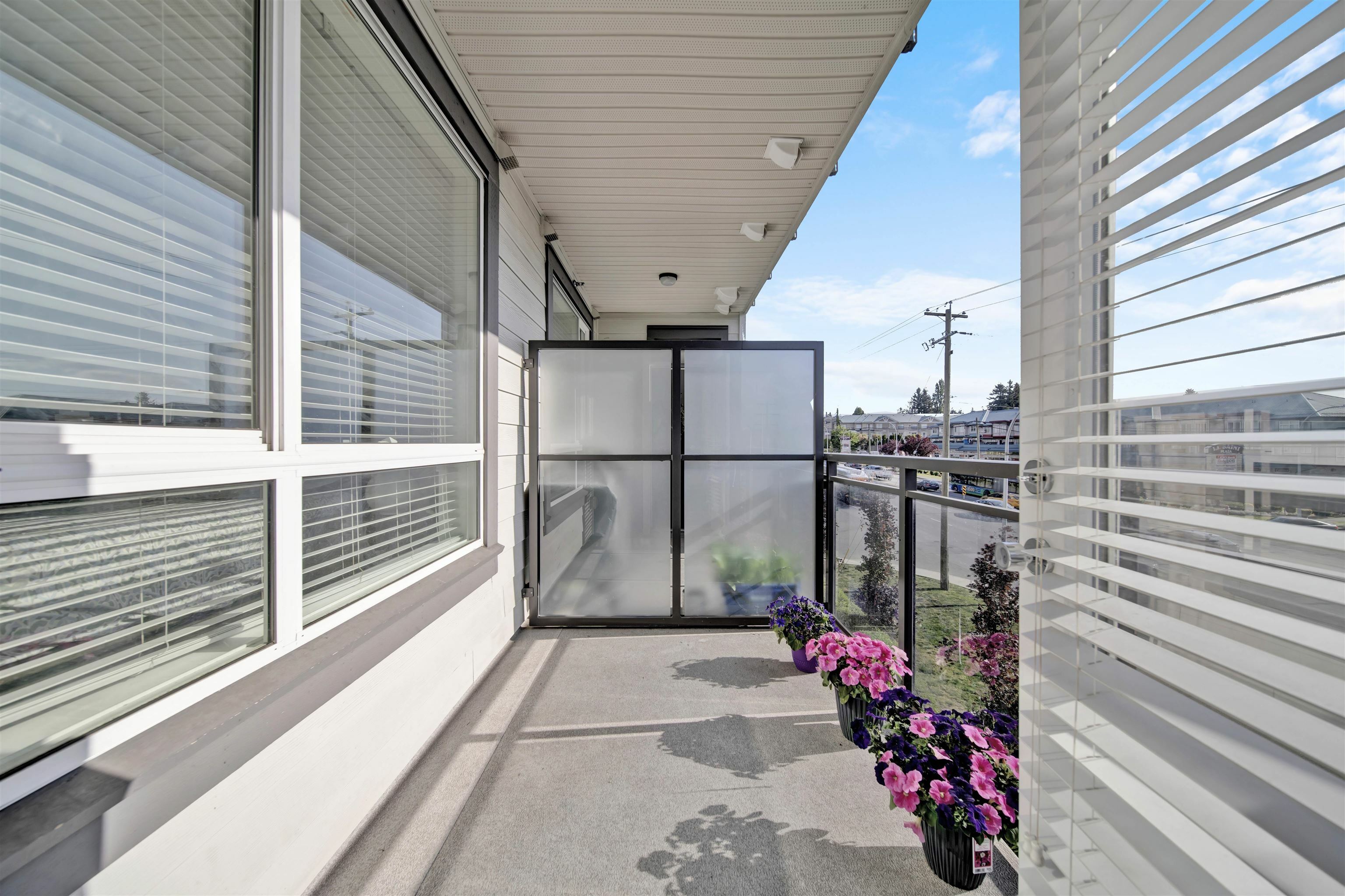 Photo de la propriété: 13628 81A Avenue 314 BC V3W 3E2